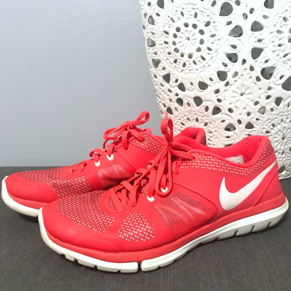 Nike free runs